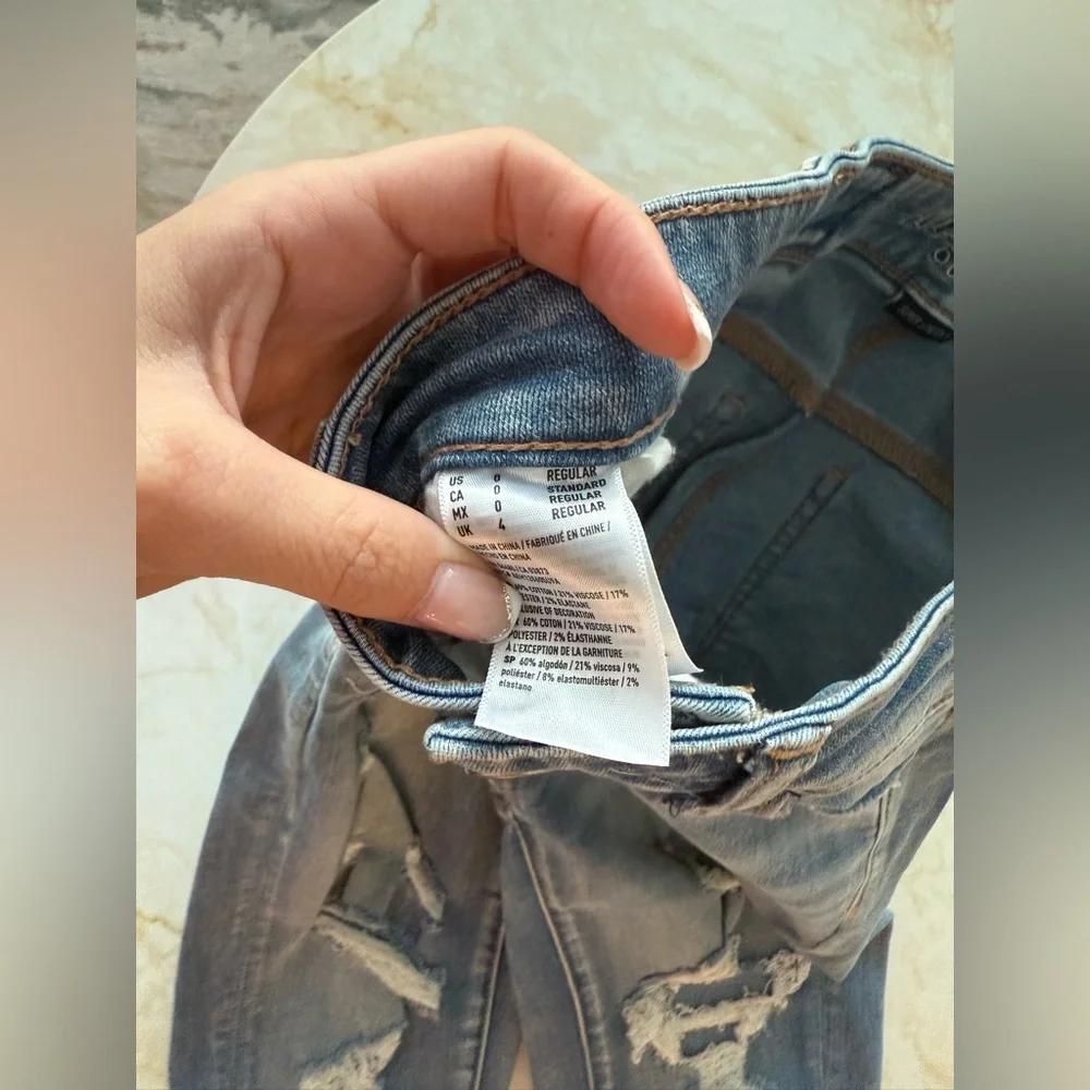 🏷️ 🛍️ NWOT American Eagle High Rise Super Stretch Medium Wash Denim Pants 🏷️ 🛍️ - Picture 6 of 9